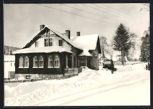 AK Königswalde / Erzgeb., Konsum-Gaststätte Brettmühle im Winter