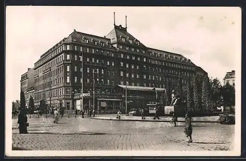 AK Pressburg, Das Hotel Carlton