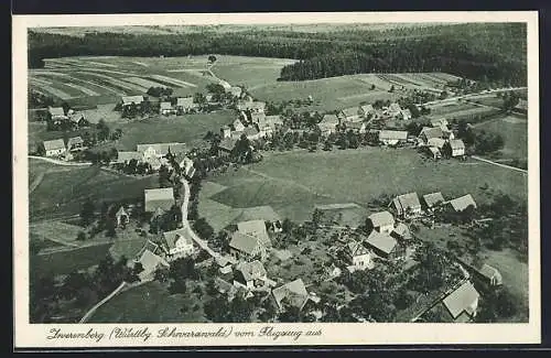 AK Zwerenberg /Schwarzwald, Ortsansicht vom Flugzeug aus