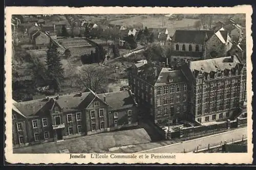 AK Jemelle, L`Ecole Communale et le Pensionnat