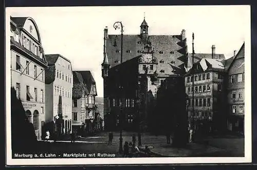 AK Marburg a. d. Lahn, Marktplatz mit Gasthaus, Geschäften & Rathaus