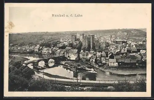 AK Runkel a. d. Lahn, Blick auf den Ort mit Fluss und Burg