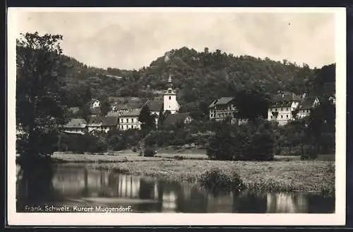AK Muggendorf /Fränk. Schweiz, Ortsansicht mit Flusspartie