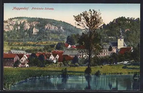 AK Muggendorf /Fränk. Schweiz, Blick auf den Ort vom Fluss aus