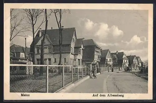 AK Mainz, Strasse auf dem Albansberg