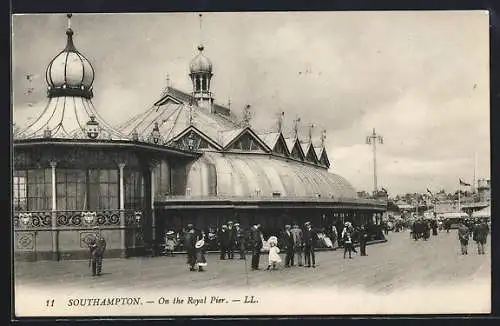 AK Southampton, On the Royal Pier