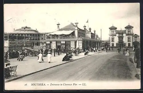AK Southsea, Entrance to Clarence Pier