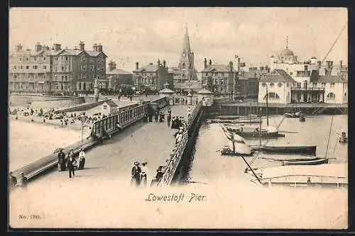 AK Lowestoft, The Pier