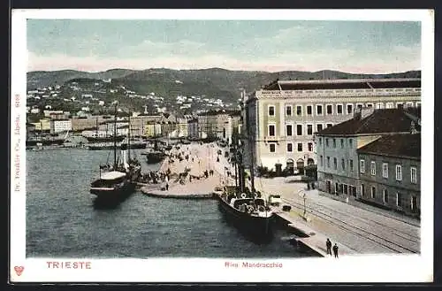 AK Trieste, Riva Mandracchio mit Fähre
