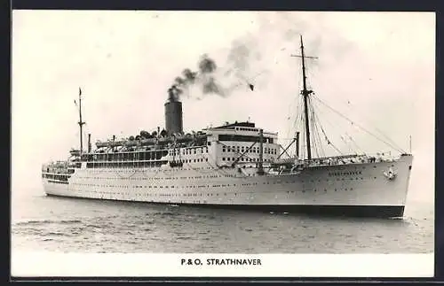 AK Passagierschiff Strathnaver auf dem Meer, P. & O.-Line