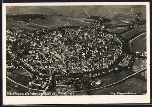 AK Nördlingen, Stadtansicht vom Flugzeug aus