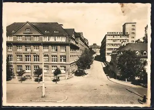 AK Schwenningen a. N., Hindenburgstrasse, Kienzle-Uhrenfabriken