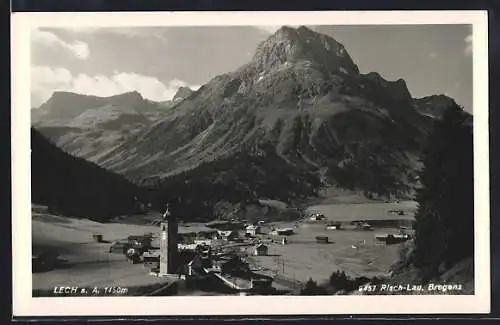 AK Lech a. A., Panoramablick auf Dorf und Gebirge