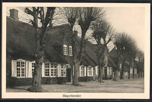 AK Mogeltonder, Häuser mit Reetdächern