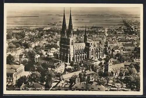 AK Uppsala, Flygfoto med Domkyrkan