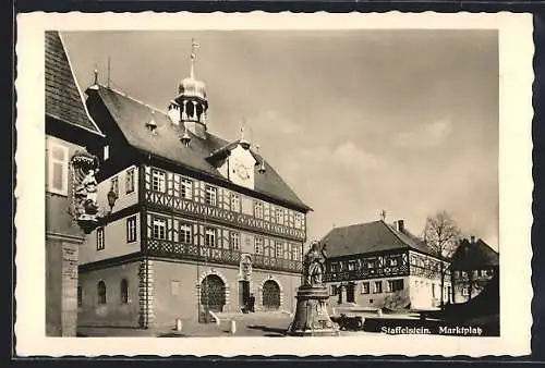 AK Staffelstein / Mainthal, Marktplatz mit Rathaus