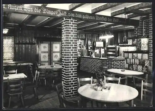 AK Oybin, Gaststätte Hochwaldbaude, Innenansicht