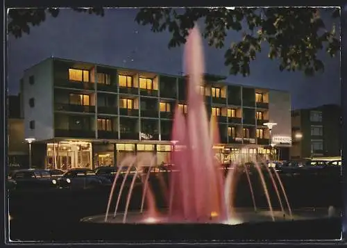 AK Reutlingen, Parkhotel und Blick auf den Listplatz bei Nacht