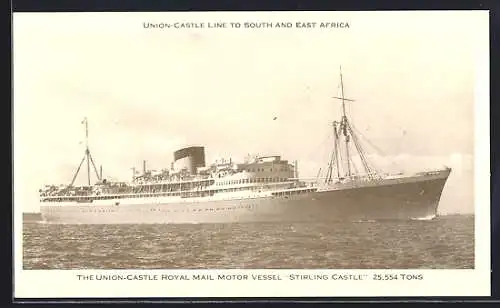 AK Passagierschiff RMMV Stirling Castle vor der Küste, Union-Castle Line