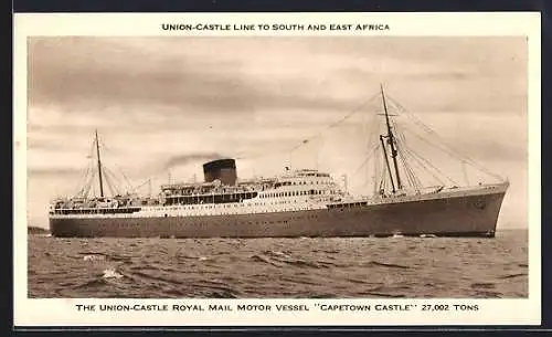 AK The Union-Castle RMMV Capetown Castle unter Volldampf, Passagierschiff