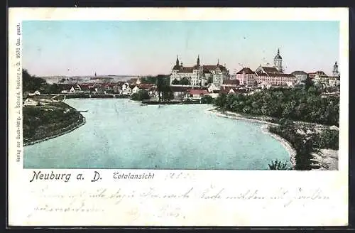 AK Neuburg / Donau, Totalansicht mit Schloss und Kirche