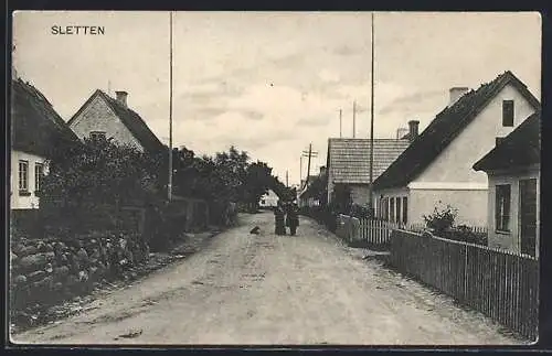 AK Sletten, Strassenpartie mit Anwohnern