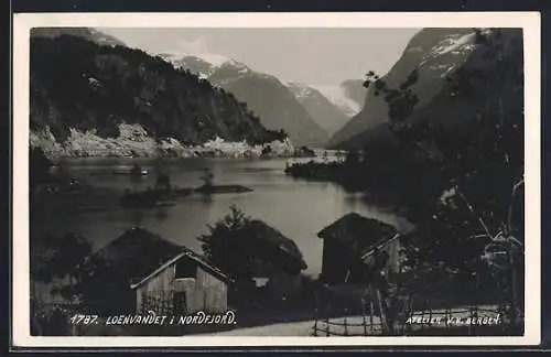 AK Loenvandet i Nordfjord, Ortsansicht mit Blick zum Fjord