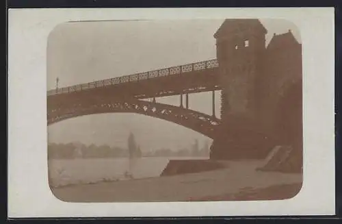 Foto-AK Worms, Blick auf die Rheinbrücke
