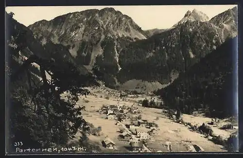 AK Partenen, Totalansicht vom Berg aus