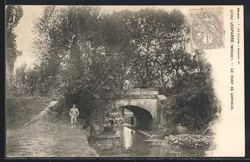 AK Lesparre, Le Pont de Leyvaux et promenade le long du canal