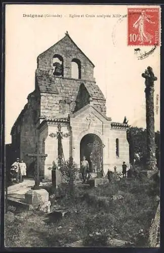 AK Daignac, Église et Croix sculptée XIIIe siècle