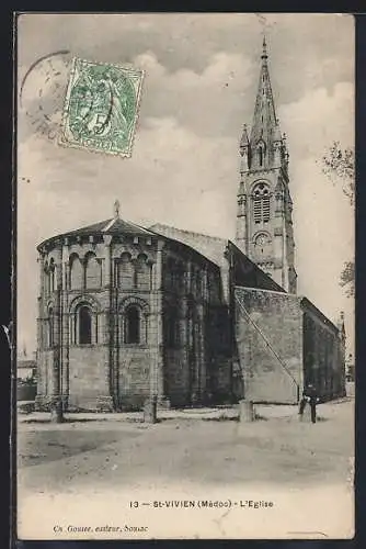 AK Saint-Vivien, L`Église et son architecture imposante