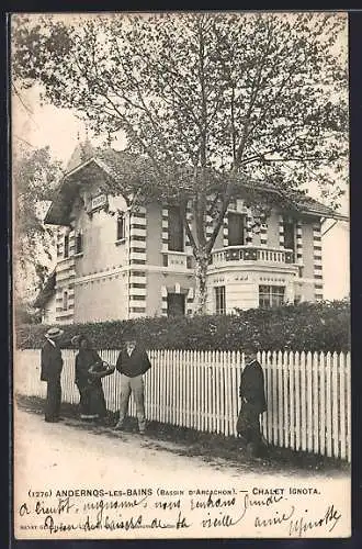 AK Andernos-les-Bains, Chalet Ignota et hommes discutant près de la clôture blanche