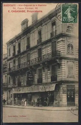 AK Bordeaux, Hôtel-Restaurant de la Madeleine, Cours Pasteur, facade animée