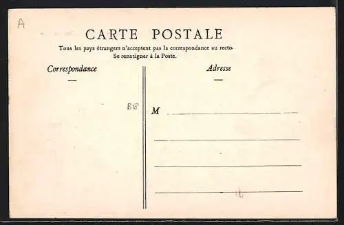 AK Bordeaux, École Saint-Bruno, vue de la facade principale et de la cour avec arbres et bancs