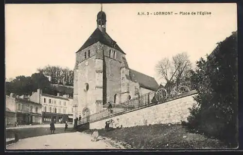 AK Lormont, Place de l`Église avec vue sur l`église et les environs