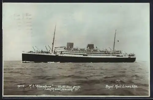 AK Passagierschiff MS Alcantara auf See, Royal Mail Lines Ltd.