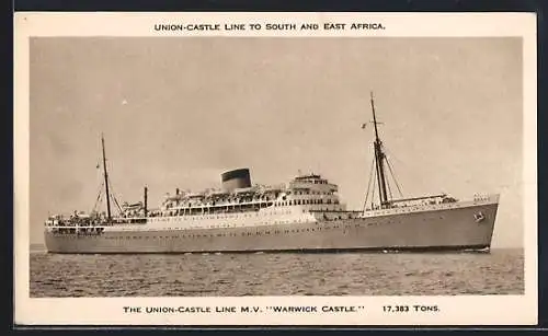 AK Passagierschiff MV Warwick Castle auf See, The Union-Castle Line