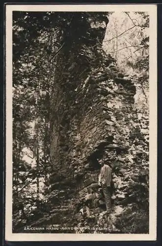AK Zricenina Hradu, Kletterer auf einem Wandvorsprung