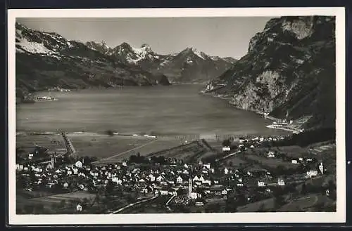 AK Wallenstadt, Panorama mit See und Gebirge