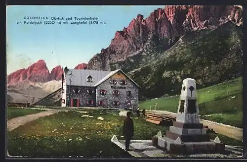 AK Pordoijoch, Obelisk und Touristenheim mit Langkofel