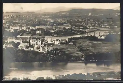 AK Trondhjem, Totalansicht mit Gewässer aus der Vogelschau