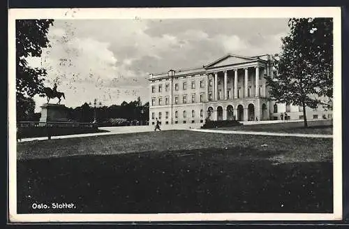 AK Oslo, Schloss mit Reiterstandbild und Anlagen