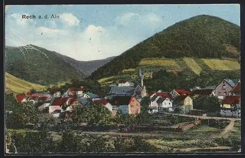 AK Rech a. d. Ahr, Ortsansicht mit Berg