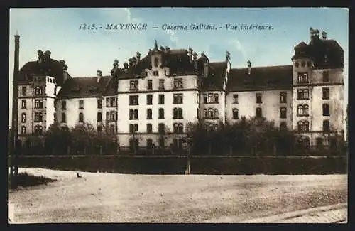 AK Mainz, Caserne Galliéni, vue intérieure