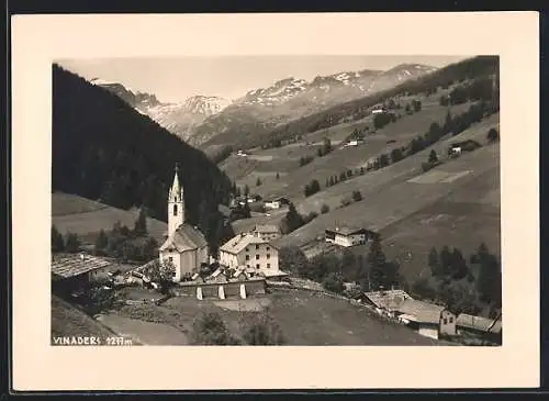 AK Vinaders, Ortsansicht mit Blick ins Tal