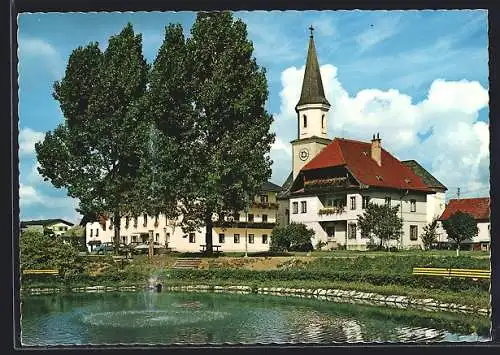 AK Hof bei Salzburg, Blick vom Teich zur Kirche