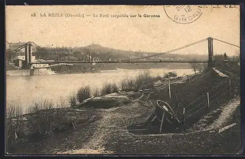 AK La Réole, Le Pont suspendu sur la Garonne