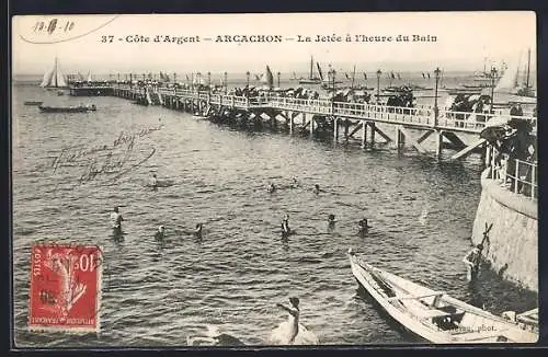 AK Arcachon, La Jetée à l`heure du Bain