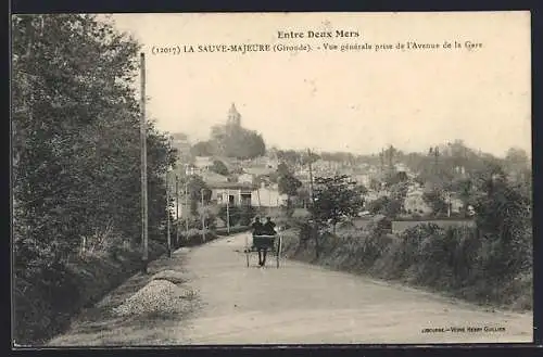 AK La Sauve-Majeure, Vue générale prise de l`Avenue de la Gare